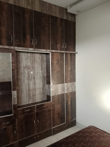 Furnished Amenities in 1 BHK Apartment at Kharar Road – for Rent