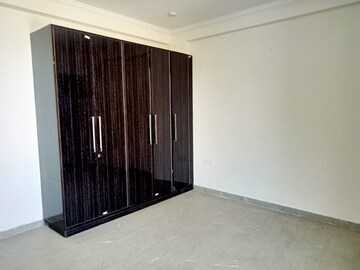 Room in 3 BHK Apartment at AEZ Aloha, Sector 57 – for Rent