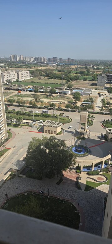 Master Plan in 3 BHK Apartment at BPTP Discovery Park, Sector 80 – for Rent