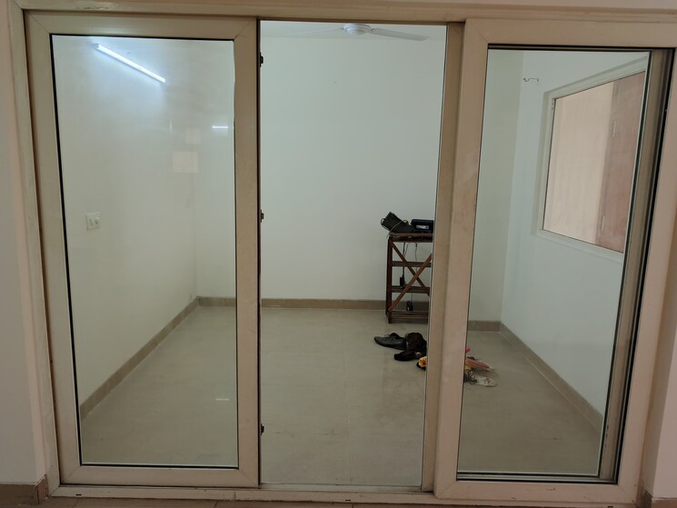 Room, emaar-emerald-floors-premier 3.5 Bedroom 1600 Sq.Ft. Apartment In Sector 65 Gurgaon 8416190