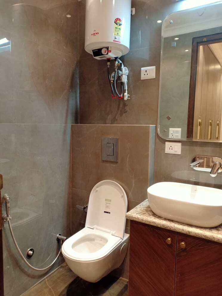 Bathroom, malviya nagar 2 Bedroom 900 Sq.Ft. Apartment In Malviya Nagar Delhi 8416182