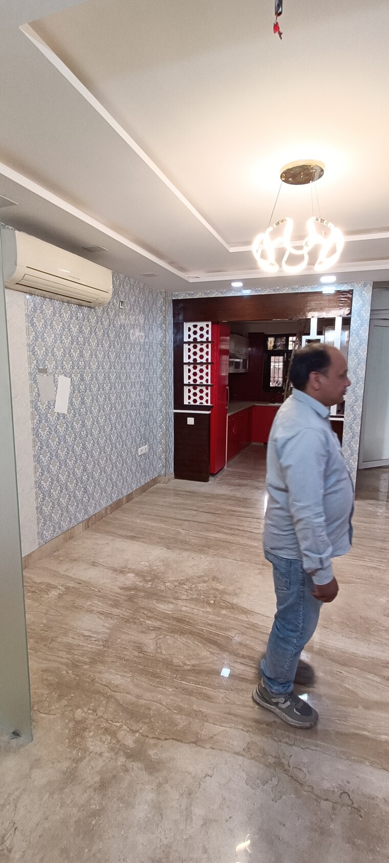  Parking, rohini sector 7 4 Bedroom 90 Sq.Mt. Builder Floor In Rohini Sector 7 Delhi 8416244