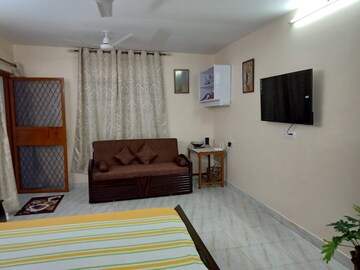 Living Room in 1 RK Apartment at Defence Colony – for Rent