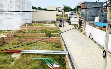 Plot For Sale in Sector 63