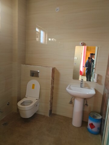 Bathroom in 3 BHK Independent House at Gomti Nagar – for Rent