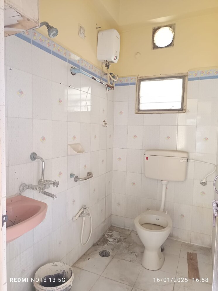 Bathroom, tarnaka 2 Bedroom 1050 Sq.Ft. Apartment In Tarnaka Hyderabad 8416422