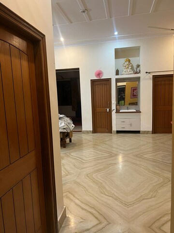 Room in 2 BHK Independent House at East Canal Road – for Rent