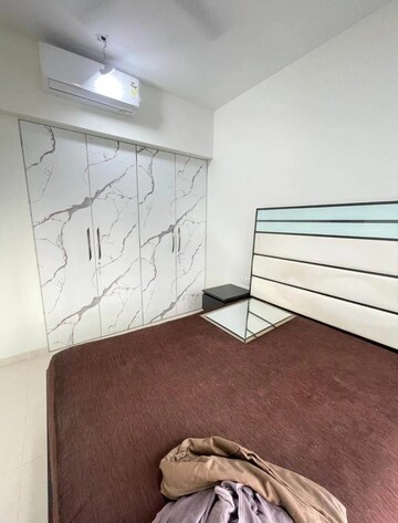 Bedroom in 2 BHK Apartment at Kalpataru Immensa, Kolshet Road – for Rent