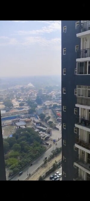 2 BHK Apartment For Sale in Rishabh Iris Tower, Ahinsa Khand 2