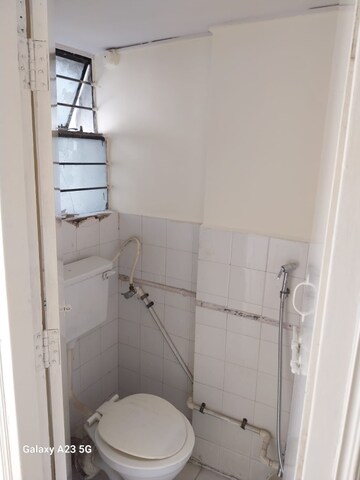  1 BHK Apartment at Model Colony – for Rent