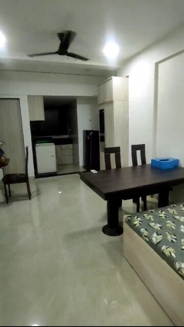 1 RK Apartment For Rent in Surekh Society, Vile Parle West