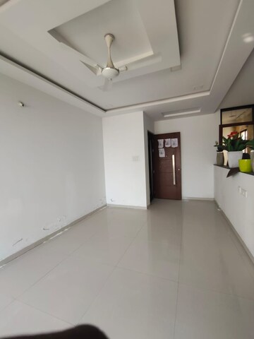 2 BHK Apartment For Sale in Giriraj Building Parel, Parel