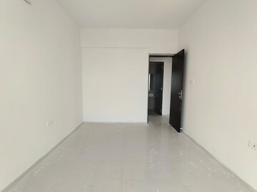 Room in 3 BHK Apartment at Kolte Patil Verve, Bangur Nagar – for Rent
