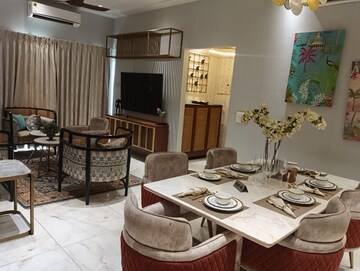Team Area in 3 BHK Apartment at Meeta Nagar – for Sale