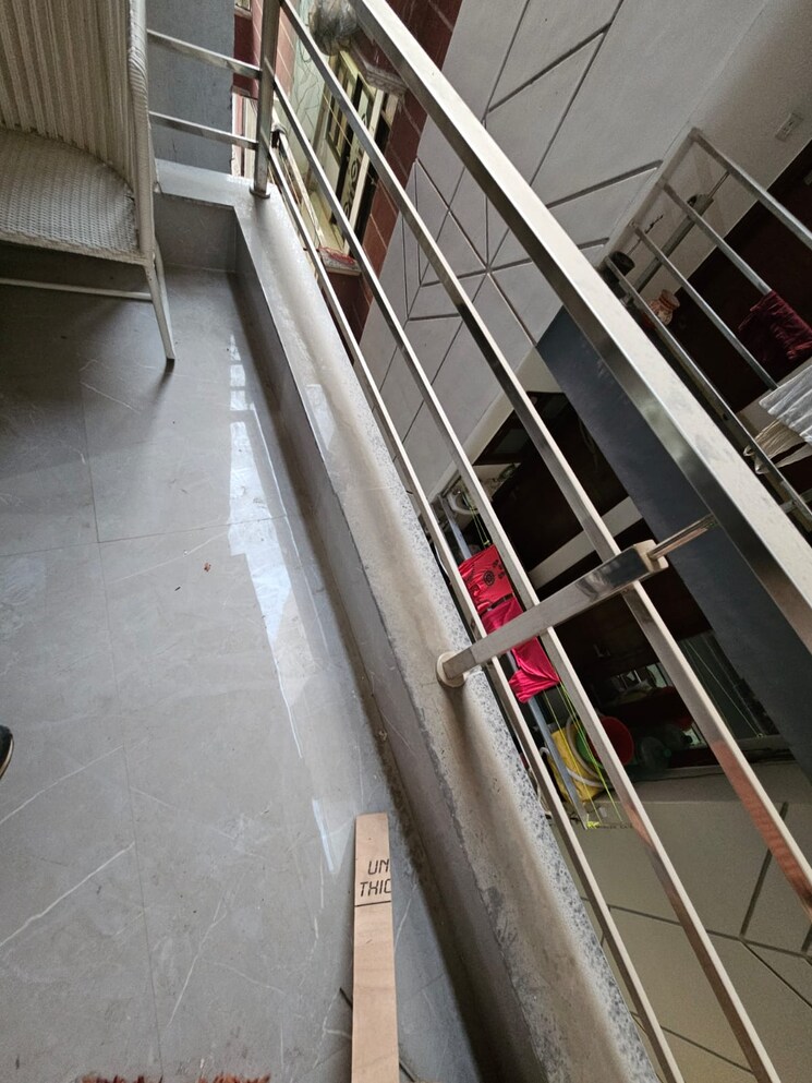 Balcony, freedom fighters enclave 3 Bedroom 1150 Sq.Ft. Builder Floor In Freedom Fighters Enclave Delhi 8416652