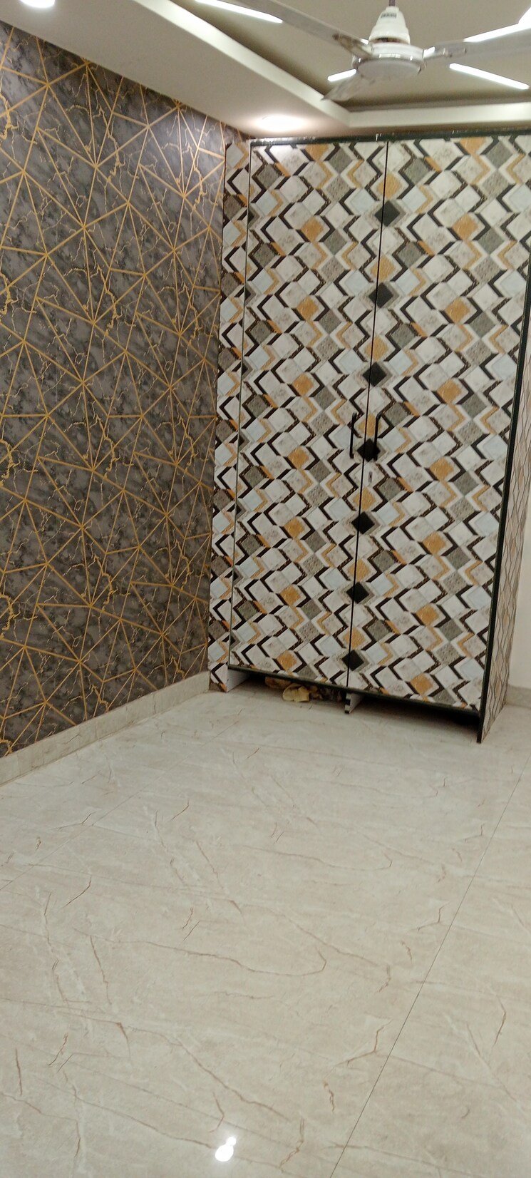 Room, govindpuri 3 Bedroom 900 Sq.Ft. Builder Floor In Govindpuri Delhi 8416709