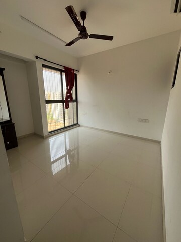 Room in 2 BHK Apartment at Lodha Palava Florea A To D, Dombivli East – for Rent