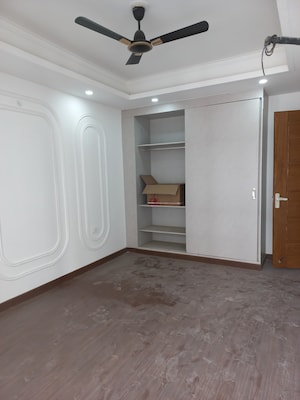 Building Lobby in 3 BHK Builder Floor at Fidato Honour Homes, Sector 89 – for Sale