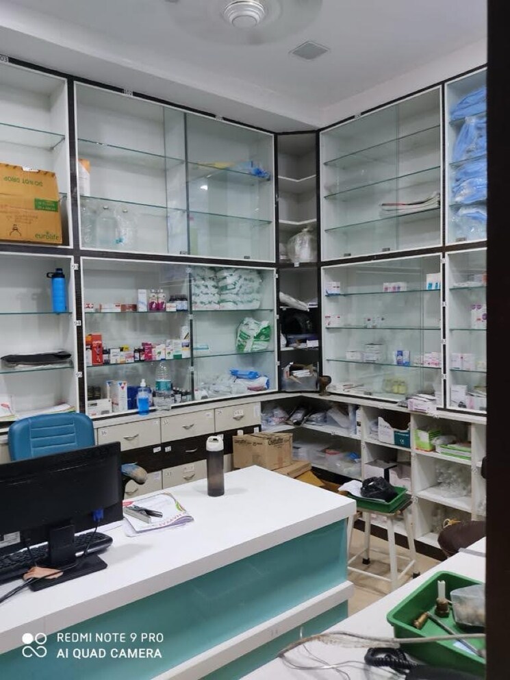 Team Area, malad west Commercial Office Space 2445 Sq.Ft. In Malad West Mumbai 8416757