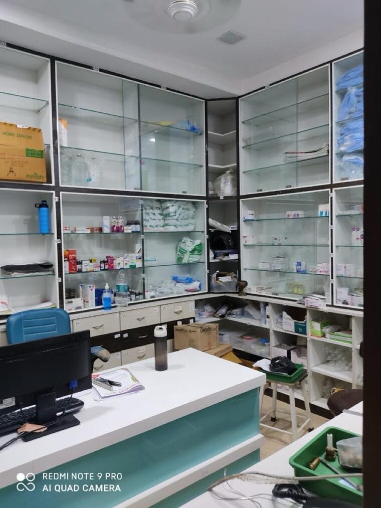 Team Area, malad west Commercial Office Space 2445 Sq.Ft. In Malad West Mumbai 8416757