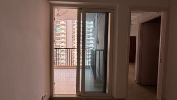 2 BHK Apartment For Rent in Swapnalok Towers, Malad East