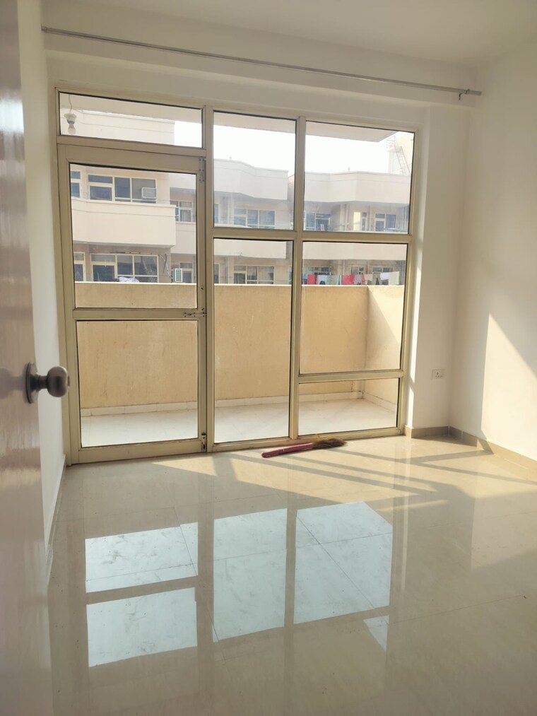 Room, pyramid-urban-homes 2 Bedroom 625 Sq.Ft. Apartment In Sector 70a Gurgaon 8416850