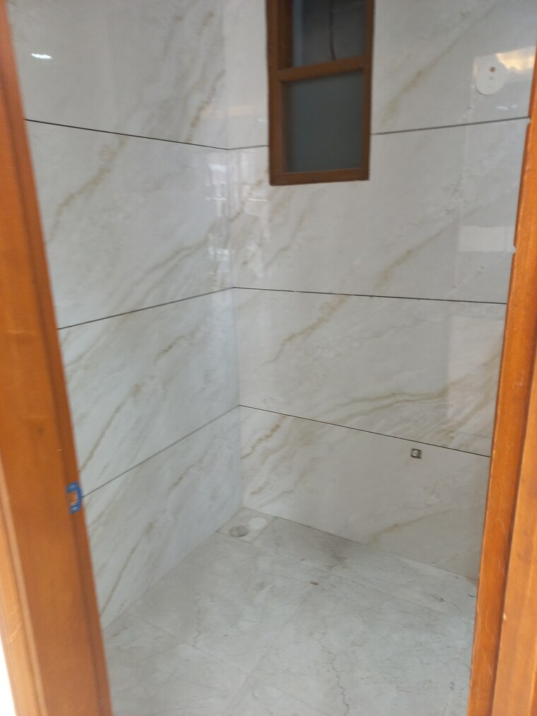 Bathroom, fidato-honour-homes 3 Bedroom 180 Sq.Yd. Builder Floor In Sector 89 Faridabad 8416939