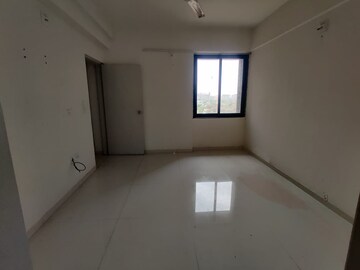 Room in 3 BHK Apartment at Tragad – for Rent