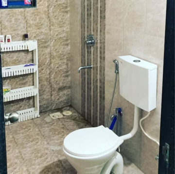 Bathroom in 4 BHK Apartment at Malad West – for Rent