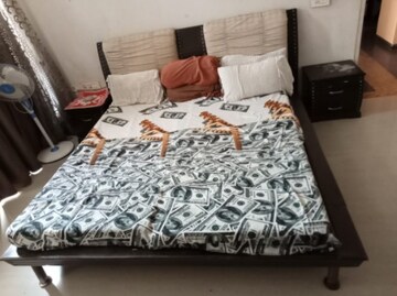 Bedroom in 4 BHK Apartment at Thaltej – for Rent