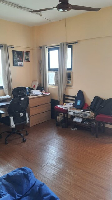 Gym in 1 BHK Apartment at Bandra West – for Rent
