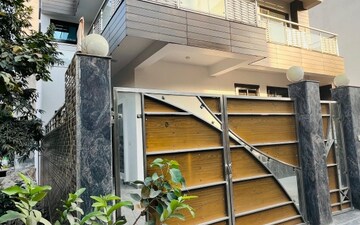 Plot For Sale in Sector 112