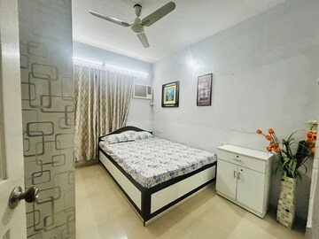 Bedroom in 3.5 BHK Apartment at Seawoods – for Rent