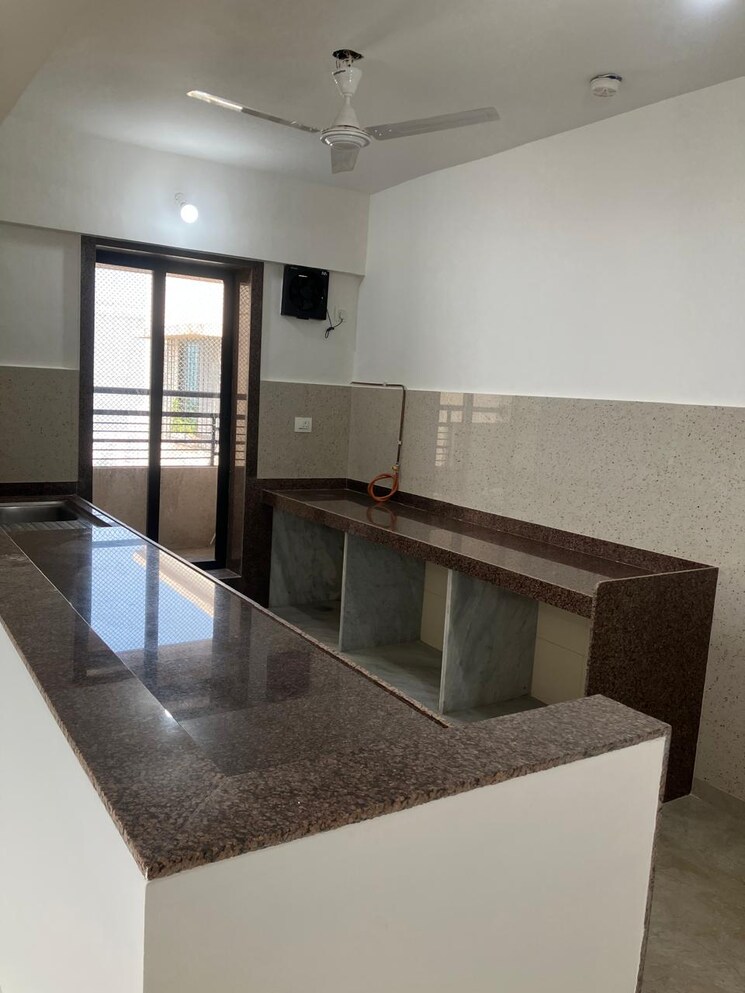 Kitchen, neelkanth-krishna-b-wing 3 Bedroom 978 Sq.Ft. Apartment In Kapur Bawdi Thane 8417115