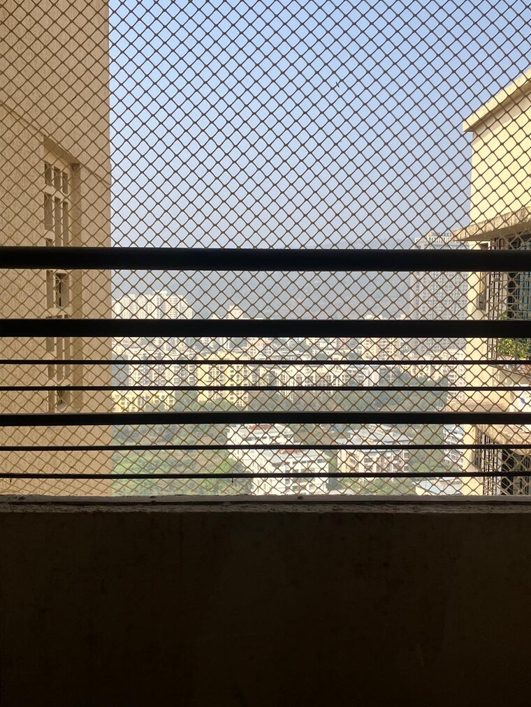 Garden, neelkanth-krishna-b-wing 3 Bedroom 978 Sq.Ft. Apartment In Kapur Bawdi Thane 8417115