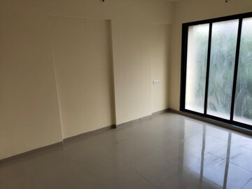 Room in 3 BHK Apartment at Teejadeep Heights, Azad Nagar – for Rent