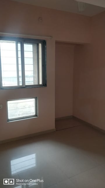 Room in 3 BHK Apartment at Khopat – for Rent