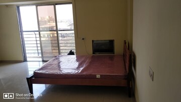 Room in 3 BHK Apartment at Khopat – for Rent