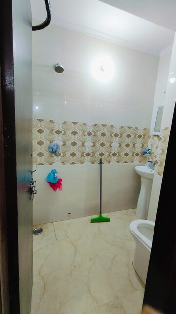Bathroom in 3 BHK Builder Floor at MVL IPark, Sector 15 – for Rent