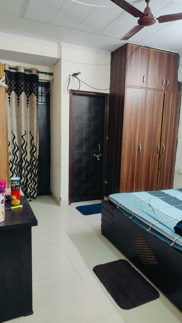 Bedroom in 3 BHK Builder Floor at MVL IPark, Sector 15 – for Rent