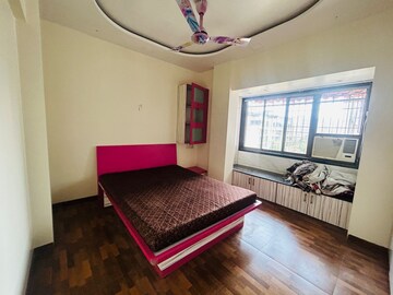 Bedroom in 2 BHK Apartment at Seawoods – for Rent