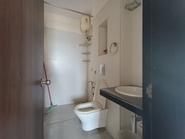 Bathroom in 3 BHK Apartment at Lodha Casa Royale, Balkum Pada – for Rent