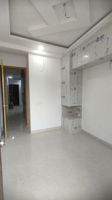 Bedroom in 1 BHK Builder Floor at Sector 73 – for Sale