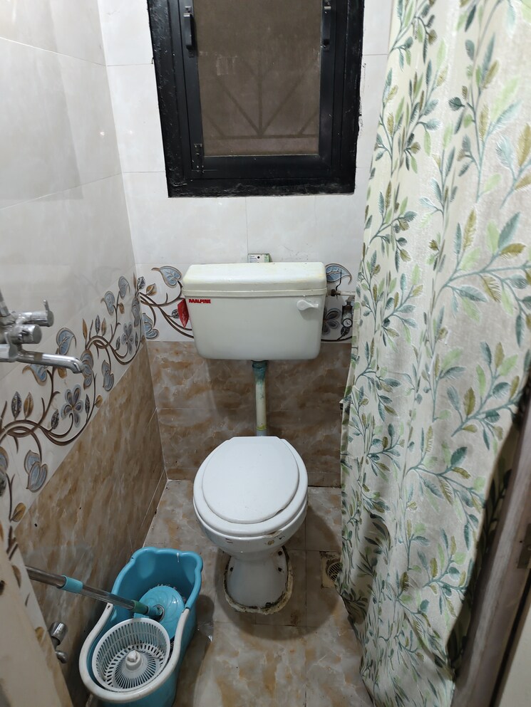 Bathroom, rahul-terrace 2 Bedroom 800 Sq.Ft. Apartment In Koregaon Park Pune 8417366