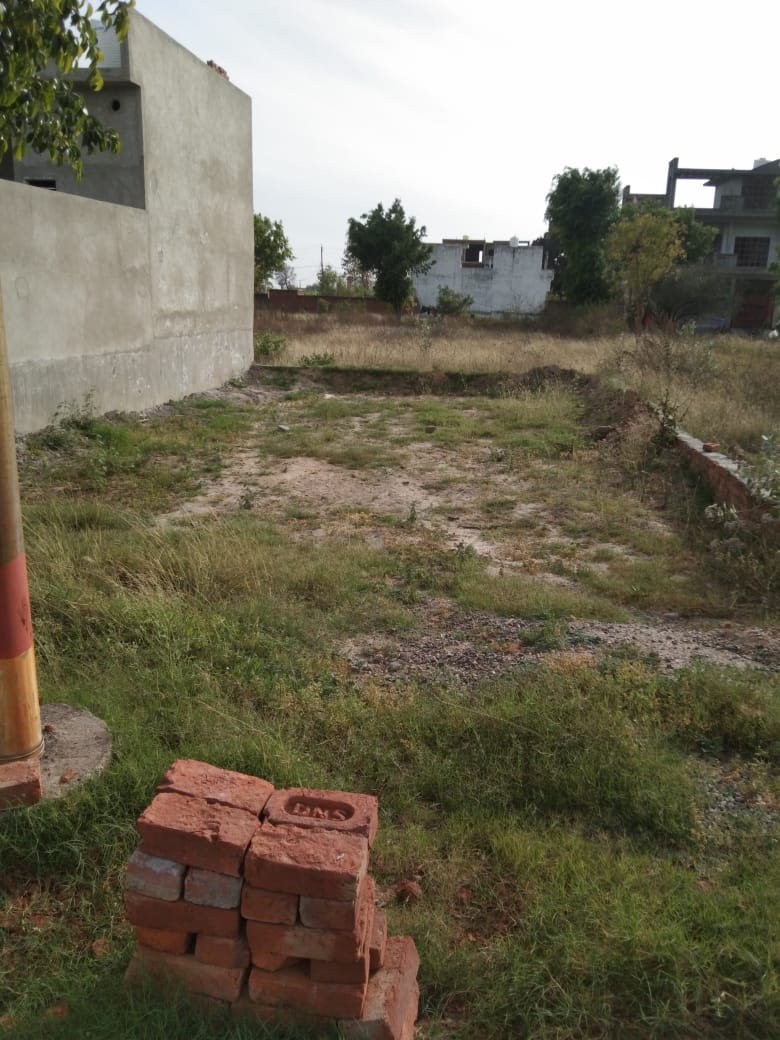 Plot For Sale in Krishna Enclave Mawana ro