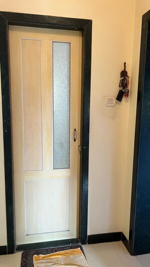  2 BHK Apartment at Vedant Commercial Complex, Vartak Nagar – for Sale