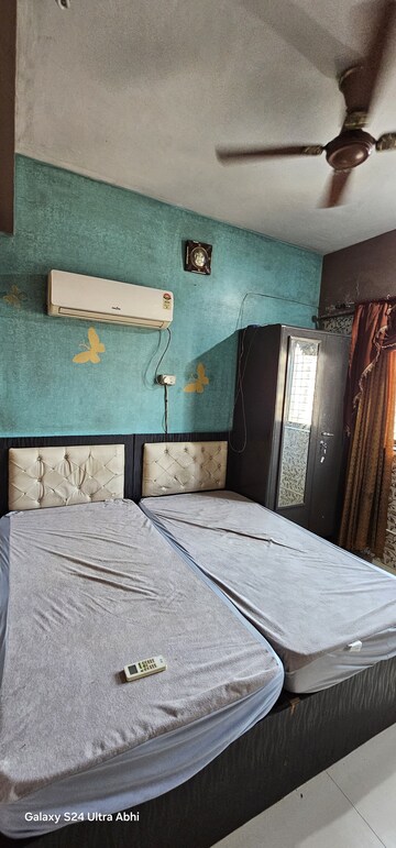 Master Bedroom in 2 BHK Apartment at Haware Splendor, Kharghar – for Rent