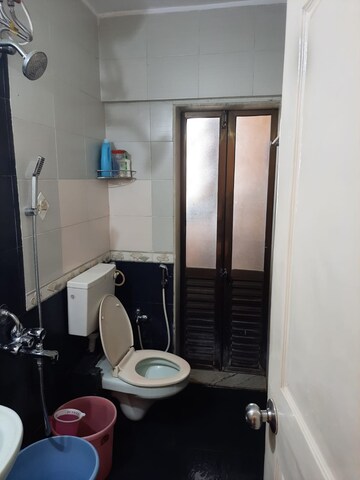Master Bedroom in 2 BHK Apartment at Shiv Bhagtani Manor 3B CHS, Chandivali – for Rent