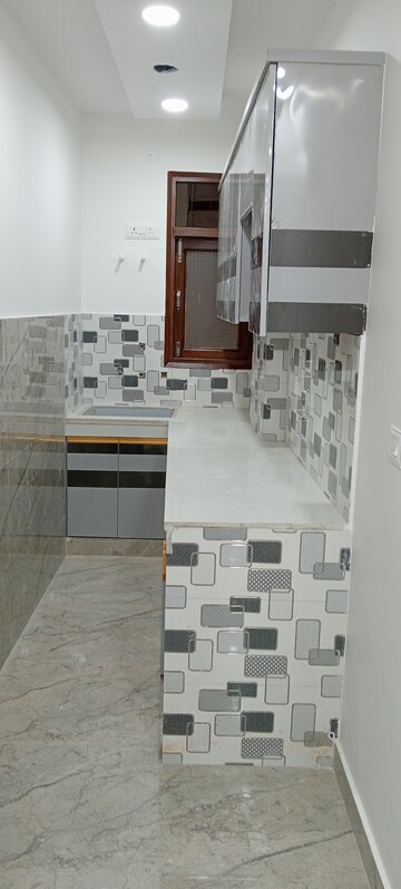 Kitchen in 2 BHK Builder Floor at Govindpuri – for Rent