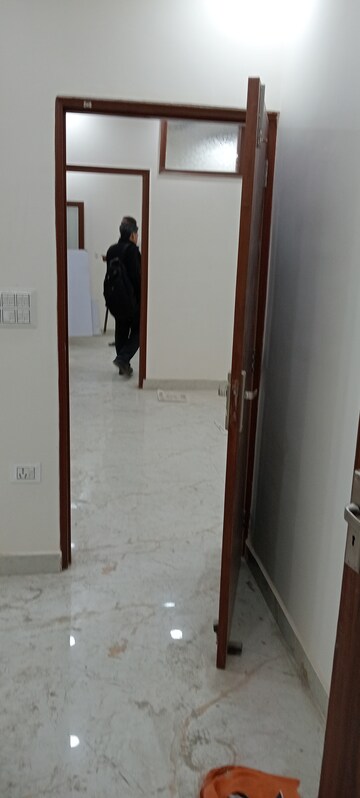 Building Lobby in 2 BHK Builder Floor at Govindpuri – for Rent